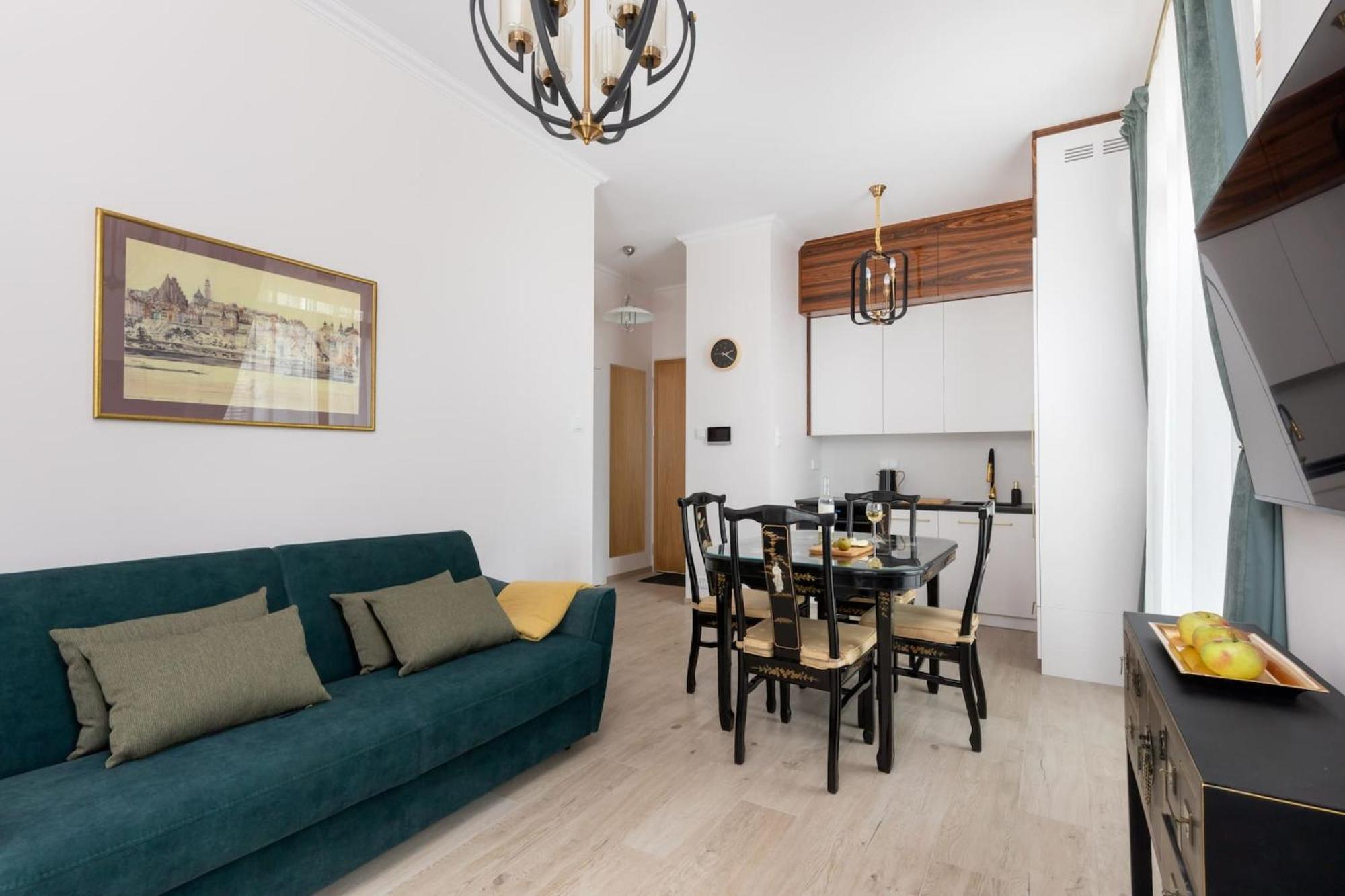 Rent Like - Aleja Solidarności 60b Ii Warszawa
